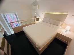 Parthenope Home