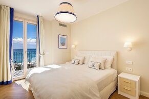A'mare Luxury Apartments