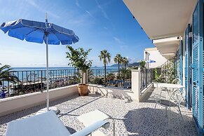 A'mare Luxury Apartments