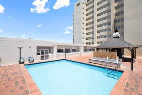 Odeon Towers 808