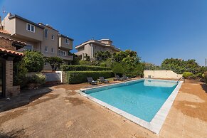 Blue Horizon Villa