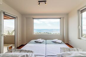 Blue Horizon Villa