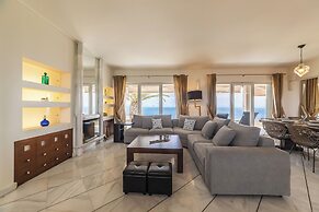 Blue Horizon Villa