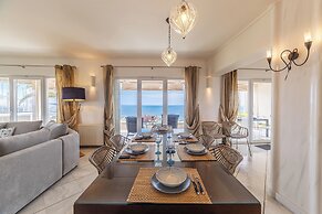Blue Horizon Villa