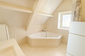 14p Riverfront Villa With Jacuzzi Dock Gameroom