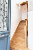 Lofus Art Suites