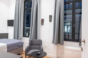Lofus Art Suites