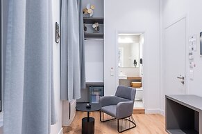 Lofus Art Suites