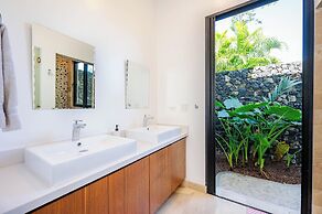 House Reserva Conchal Llama del Bosque