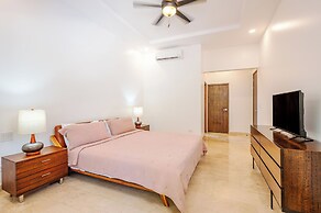 House Reserva Conchal Llama del Bosque