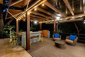 House Reserva Conchal Llama del Bosque
