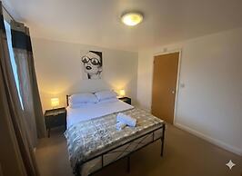 Stylish 2 - Bed Manning Gardens