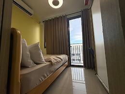 Shore Residences MOA staycation