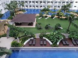 Shore Residences MOA staycation