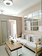 Shore Residences MOA staycation