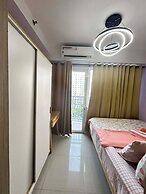 Shore Residences MOA staycation