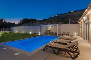 Spartakos Villa Resort