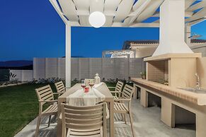 Spartakos Villa Resort