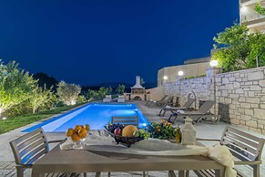 Spartakos Villa Resort