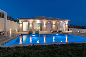 Spartakos Villa Resort