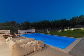 Spartakos Villa Resort