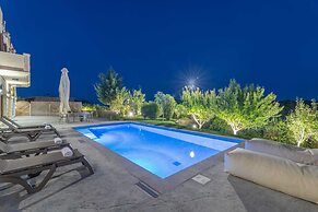 Spartakos Villa Resort