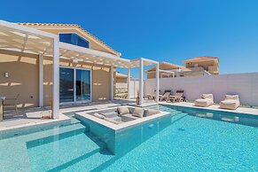 Spartakos Villa Resort
