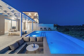 Spartakos Villa Resort