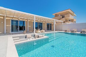 Spartakos Villa Resort