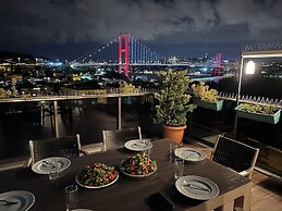 Ortaköy Suit