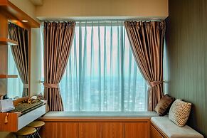 Comfortable Studio Apartment At Grand Kamala Lagoon