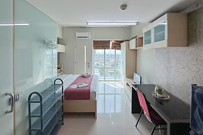 Classic And Compact Studio At The Square Surabaya Apartment