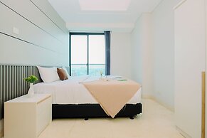 Spacious Grey 2Br At Capitol Suites Apartment