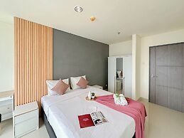 Spacious 1Br With City View At Praxis Apartment