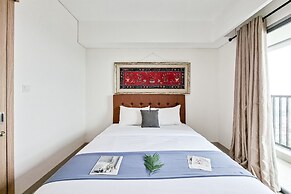 Cozy And Relaxing Studio At Apartment Bintaro Embarcadero