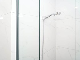 Chic And Comfortable Studio At Apartment Ciputra World 2