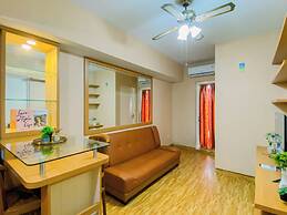 Compact Warm 2Br At Springlake Summarecon Bekasi Apartment
