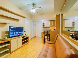 Compact Warm 2Br At Springlake Summarecon Bekasi Apartment