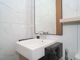 Comfy White Studio At Ciputra World 2 Apartment