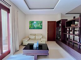 Comfortable And Pleasant Studio At Villa Casa De Uli
