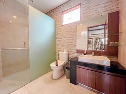 Comfortable And Pleasant Studio At Villa Casa De Uli
