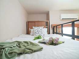 Simple Stay Studio Near Ui At Dave Apartment
