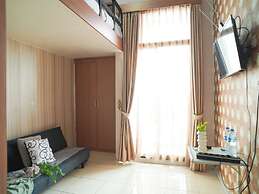 Simple Stay Studio Near Ui At Dave Apartment