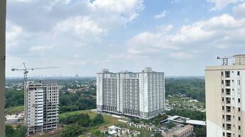 Contemporary And Comfortable 2Br At Apartment Podomoro Golf View