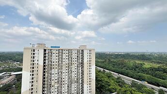 Contemporary And Comfortable 2Br At Apartment Podomoro Golf View