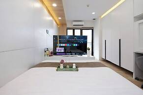 Tranquil Studio At Tamansari Semanggi Apartment
