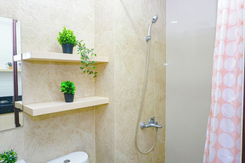 Chic Studio Near Trans Studio Cibubur At Transpark Cibubur Apartment
