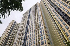 Chic Studio Near Trans Studio Cibubur At Transpark Cibubur Apartment