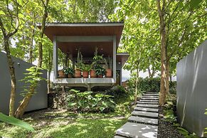 Guru Giri Forest Cabin Villa (Include Breakfast)