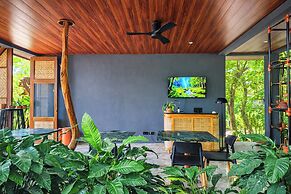 Guru Giri Forest Cabin Villa (Include Breakfast)